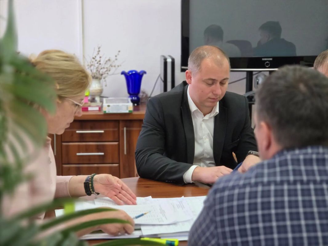 Председатель облизбиркома ЕАО провела рабочую встречу с мэром Биробиджана Председатель облизбиркома ЕАО провела рабочую встречу с мэром Биробиджана