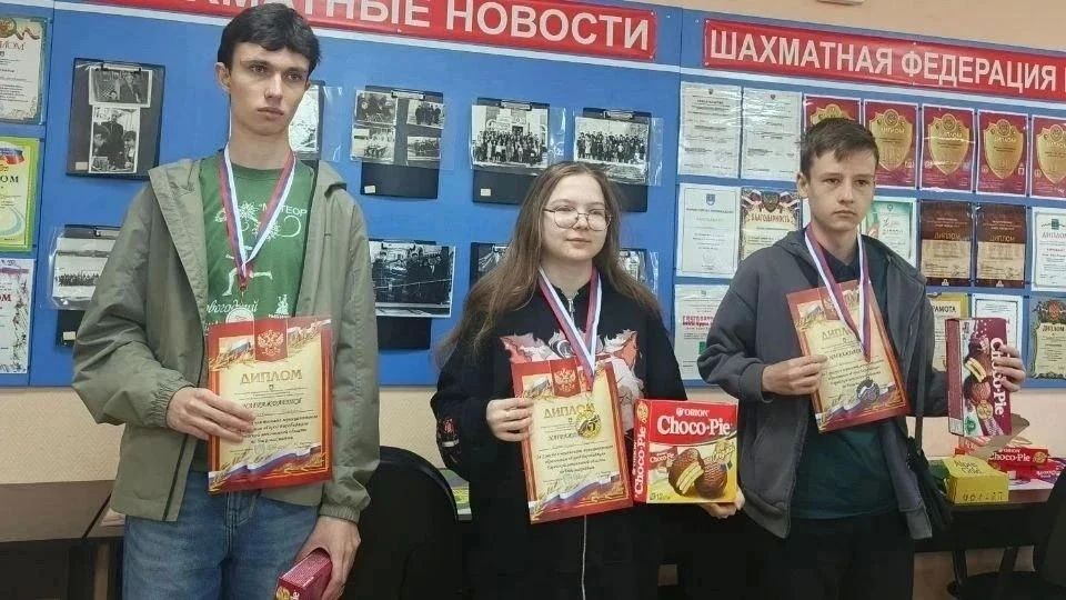 В Биробиджане прошли Первенство и Чемпионат города по блиц-шахматам и быстрым шахматам В Биробиджане прошли Первенство и Чемпионат города по блиц-шахматам и быстрым шахматам