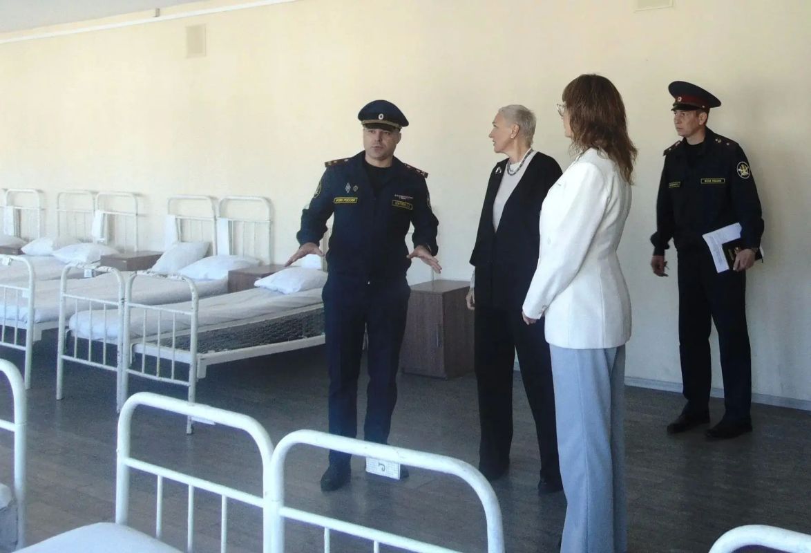 В воспитательной колонии Биробиджана прошло заседание Комиссии по делам несовершеннолетних при правительстве ЕАО В воспитательной колонии Биробиджана прошло заседание Комиссии по делам несовершеннолетних при правительстве ЕАО