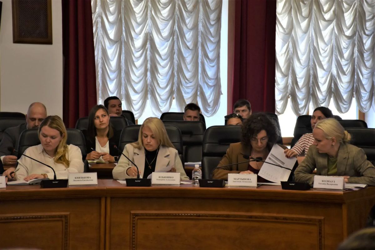 В Биробиджане состоялось заседание антинаркотической комиссии В Биробиджане состоялось заседание антинаркотической комиссии