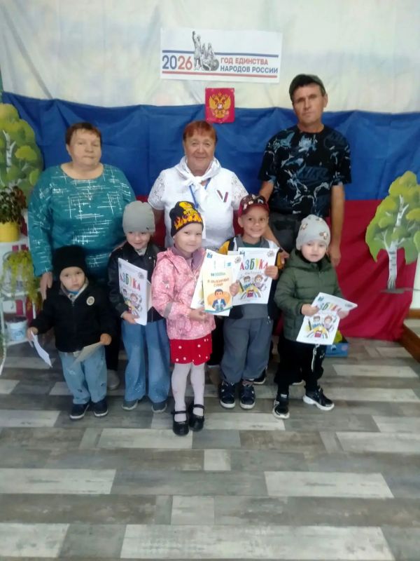 Продолжаем работу с нашими маленькими избирателями Продолжаем работу с нашими маленькими избирателями
