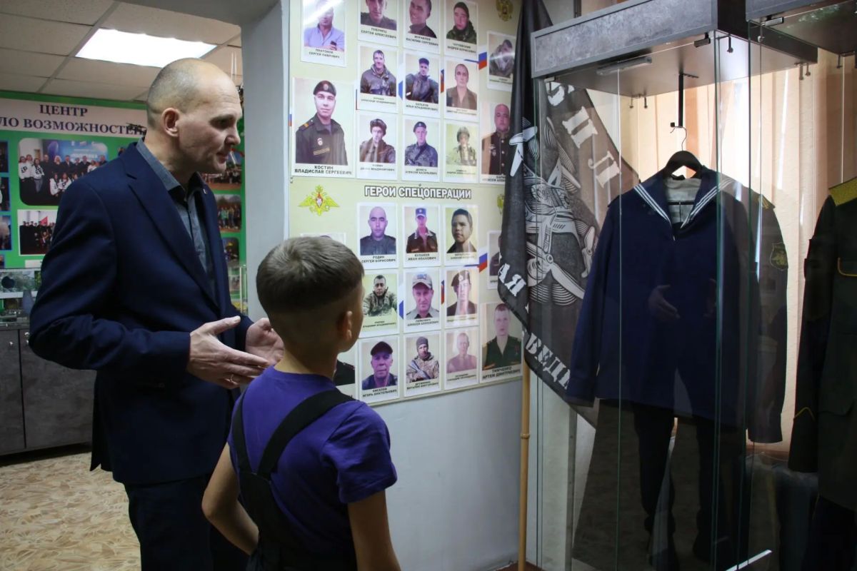 Ветеран СВО Денис Чупров из Октябрьского района победил в конкурсе грантов губернатора ЕАО с проектом наставничества для детей погибших бойцов