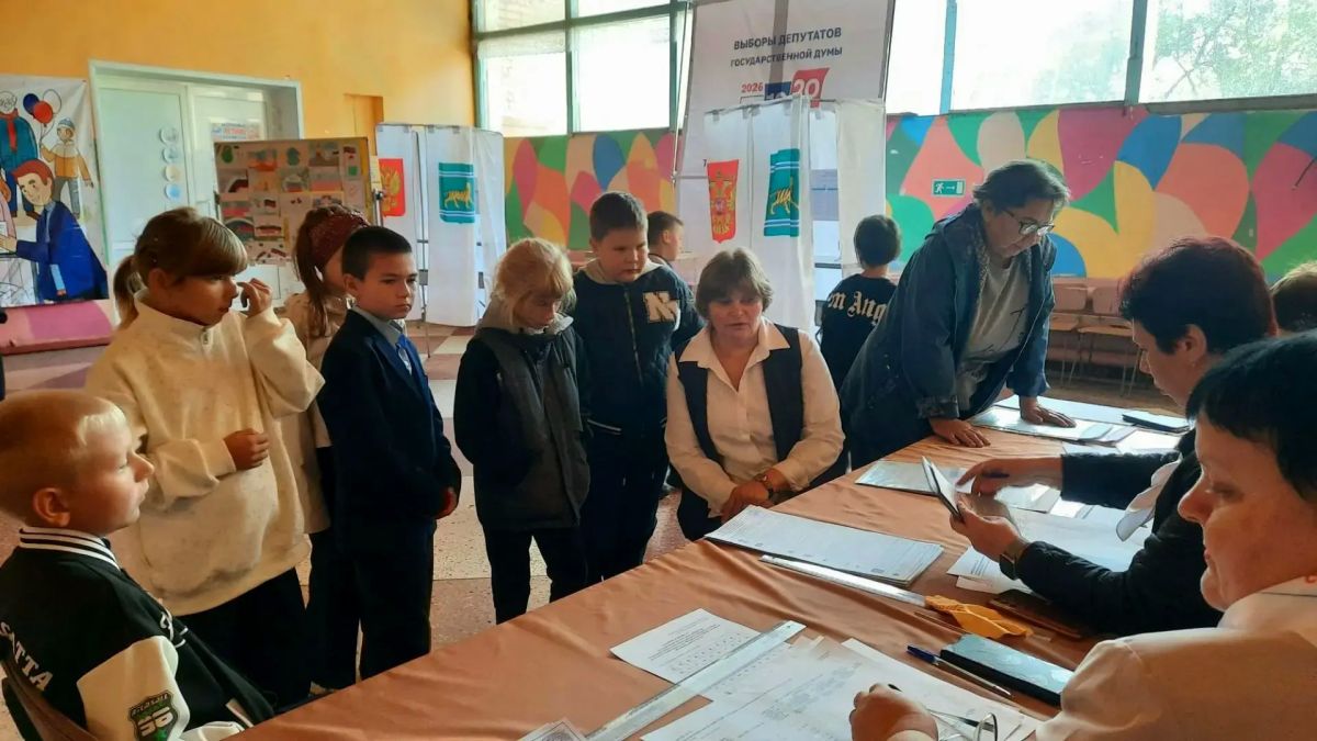 Более 50 экскурсий на избирательные участки прошли во время выборов Более 50 экскурсий на избирательные участки прошли во время выборов