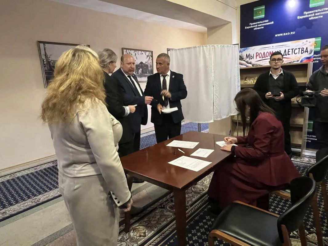Новый состав Законодательного Собрания ЕАО приступил к работе Новый состав Законодательного Собрания ЕАО приступил к работе