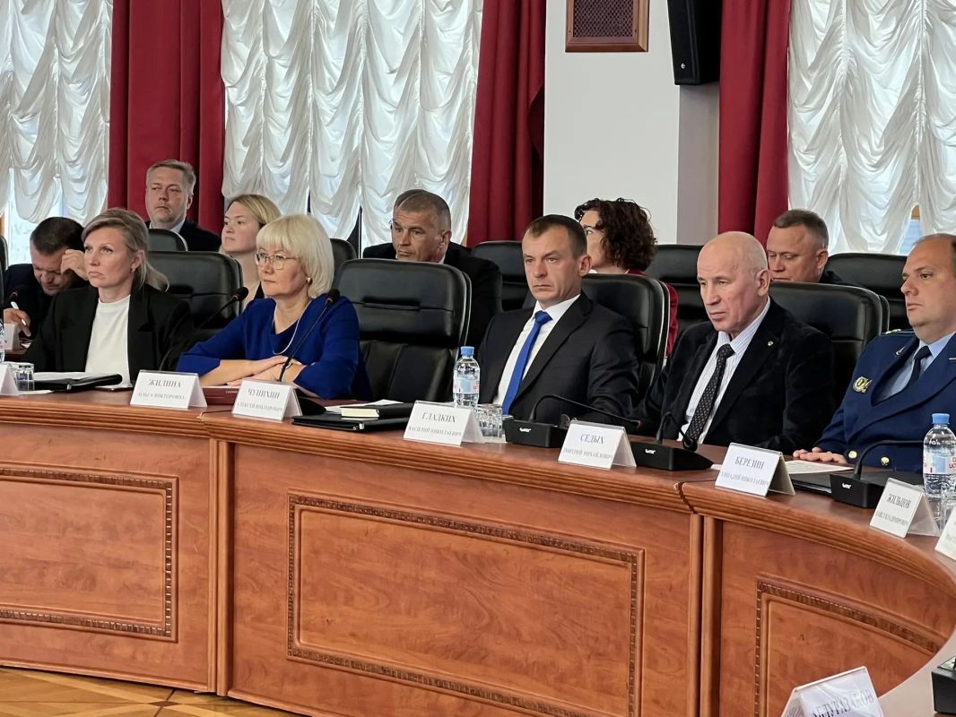 Новый состав Законодательного Собрания ЕАО приступил к работе Новый состав Законодательного Собрания ЕАО приступил к работе