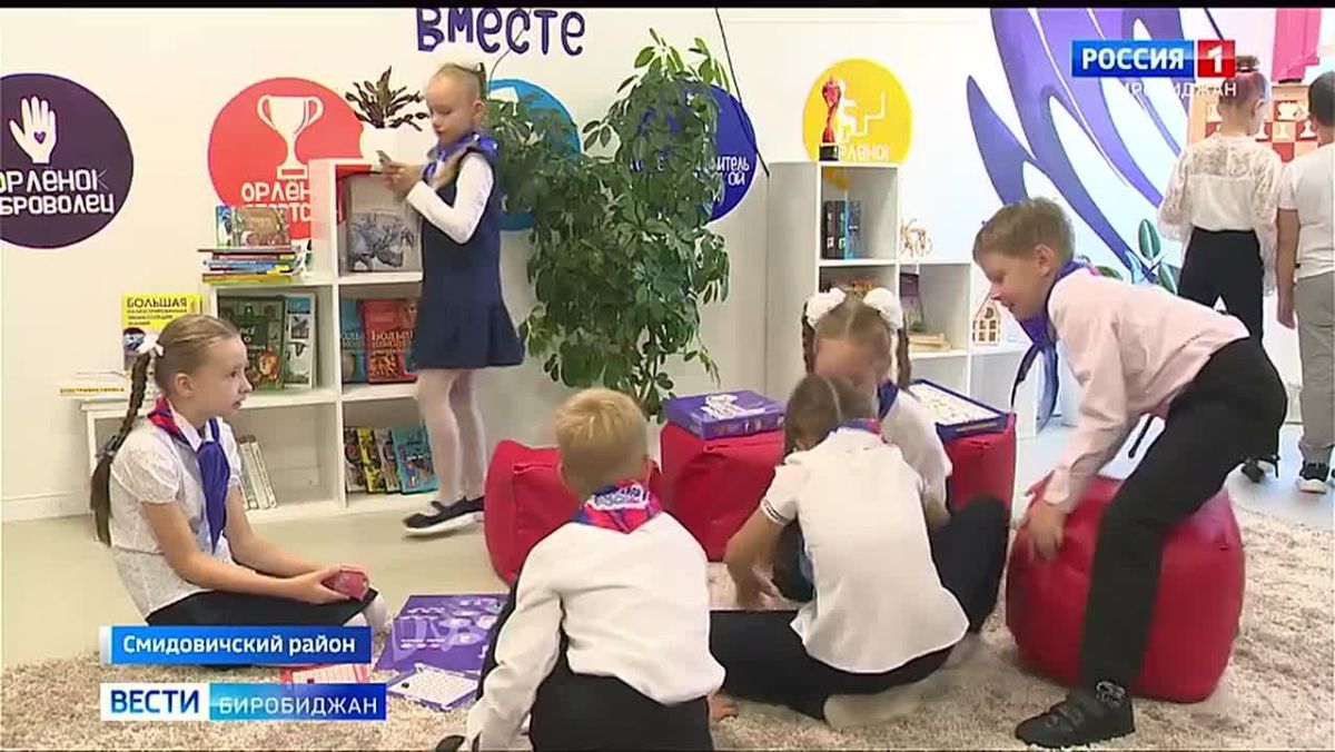 Новыми красками заиграла школа в посёлке Николаевка