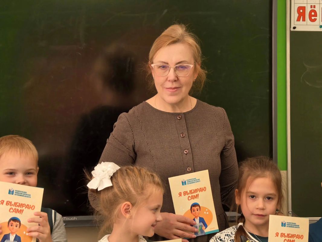 Как открытие мурала привело к уроку о выборах: история одного класса Как открытие мурала привело к уроку о выборах: история одного класса
