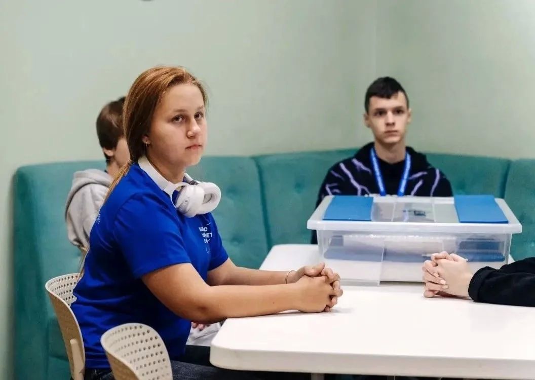Дежурная по планете Дарья Сластухина