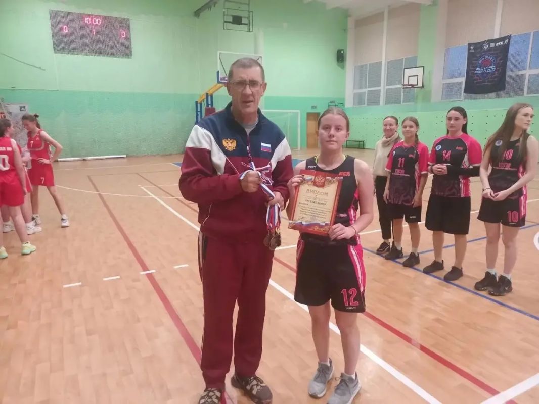 В Биробиджане завершились чемпионаты города по баскетболу среди мужских и женских команд В Биробиджане завершились чемпионаты города по баскетболу среди мужских и женских команд