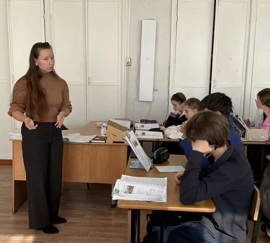 Учитель английского языка из Хабаровска преподаёт в школе с. Камышовка