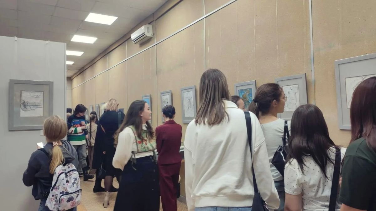 В Музее современного искусства ЕАО открылась выставка «По линиям Твоим иду…» (6+) В Музее современного искусства ЕАО открылась выставка «По линиям Твоим иду…» (6+)