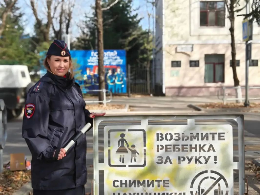 «Безопасный трафарет»: автоинспекторы провели урок дорожной безопасности в гимназии №1 г. Биробиджана