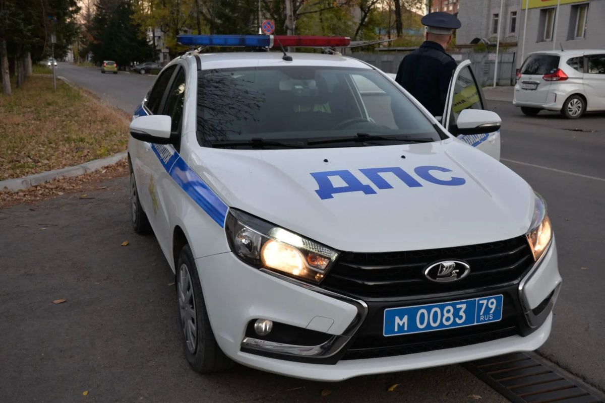 Госавтоинспекция области: за выходные сотрудниками ДПС выявлено 95 нарушений ПДД, 10 водителей без права управления отстранены от управления транспортом
