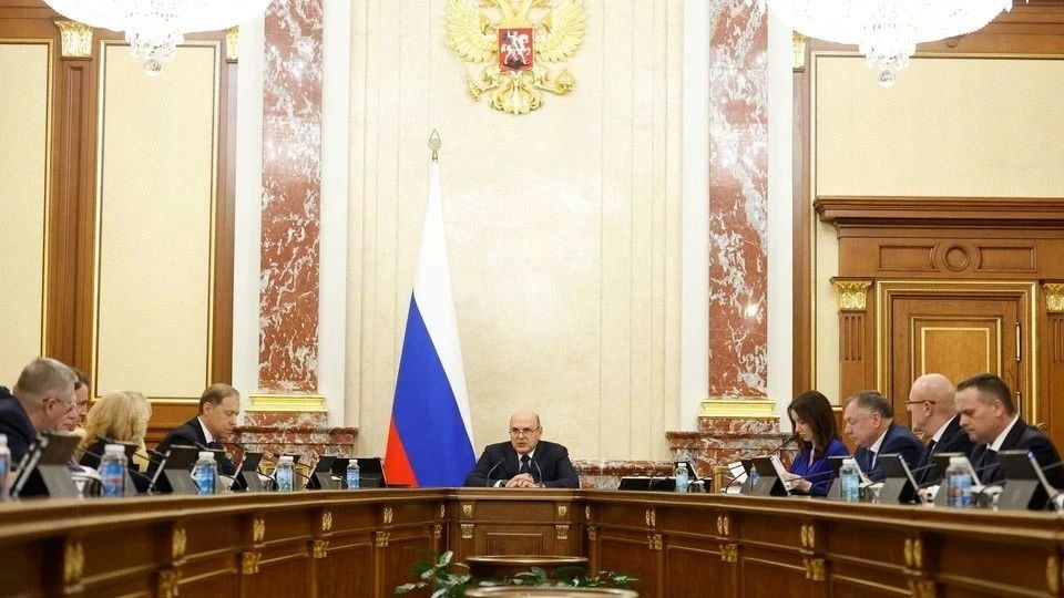 Глава Минстроя России Ирек Файзуллин на заседании Правительства РФ выступил с докладом о ходе подготовки предприятий ЖКХ и субъектов электроэнергетики к прохождению осенне-зимнего периода (ОЗП) 2026-2027 годов Глава Минстроя России Ирек Файзуллин на заседании Правительства РФ выступил с докладом о ходе подготовки предприятий ЖКХ и субъектов электроэнергетики к прохождению осенне-зимнего периода (ОЗП) 2026-2027 годов